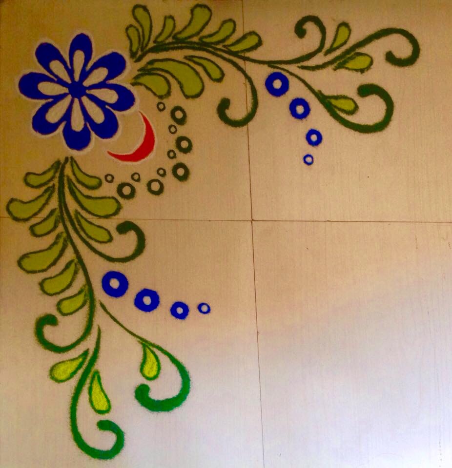 Featured image of post Corner Design Of Rangoli / Rangoli art is known by the following in fact each state of india has its own style of rangoli.